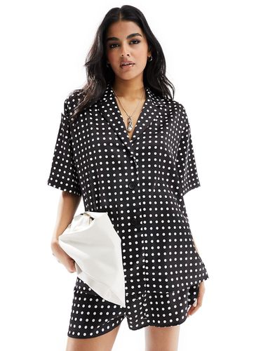 Chemise d'ensemble à pois en satin avec col à revers - Noir et blanc - Asos Design - Modalova