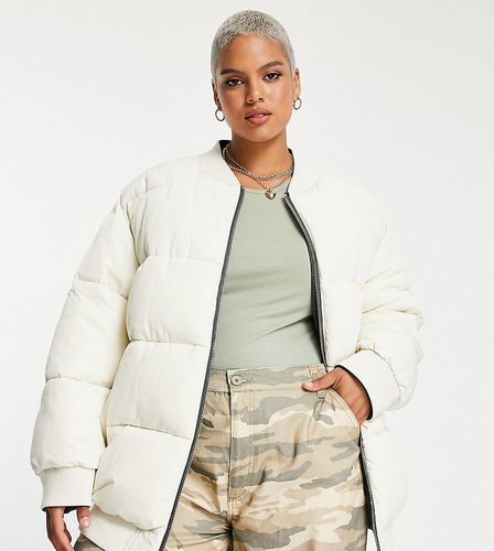 ASOS DESIGN Curve - Bomber réversible matelassé - Kaki et crème - Asos Curve - Modalova