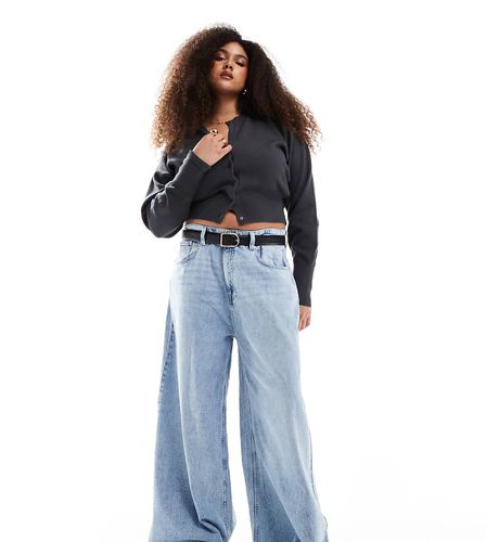 ASOS DESIGN Curve - Jean ample doux au toucher - clair - Asos Curve - Modalova