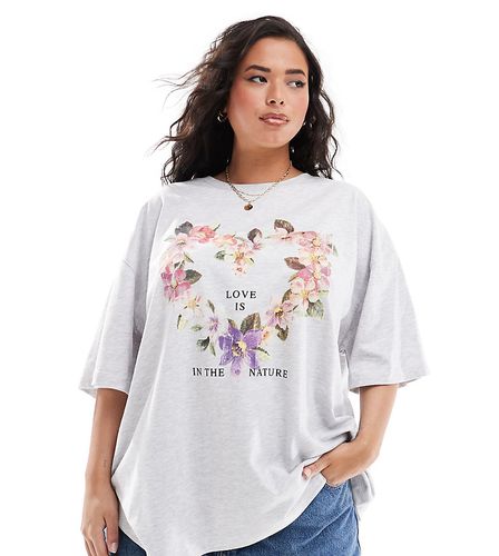 ASOS DESIGN Curve - T-shirt oversize à imprimé caur en fleurs - Asos Curve - Modalova