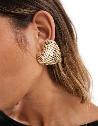 Boucles d'oreilles avec caur bombé nervuré oversize - Asos Design - Modalova