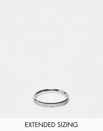 Fine bague en acier inoxydable imperméable avec détail texturé brossé - Asos Design - Modalova