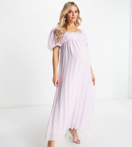 ASOS DESIGN Maternity - Robe mi-longue plissée en plumetis à manches bouffantes et bordure festonnée - Lavande - Asos Maternity - Modalova