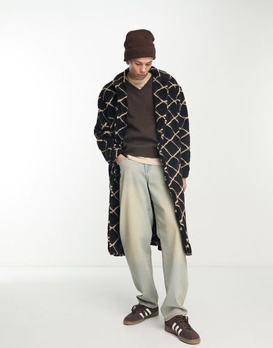 Manteau style pilote ultra oversize aspect laine à monogramme - Asos Design - Modalova