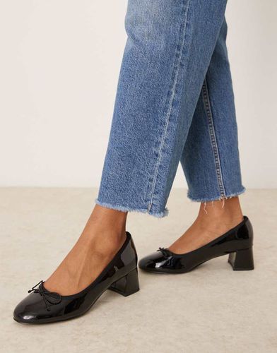 Shelley - Chaussures à talon mi-haut et détail naud - Asos Design - Modalova