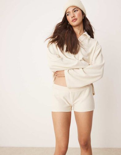 Short duveteux confortable à assortir - Crème - Asos Design - Modalova