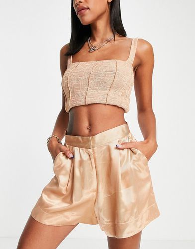 Short en sergé de satin - Blonde - Asos Design - Modalova