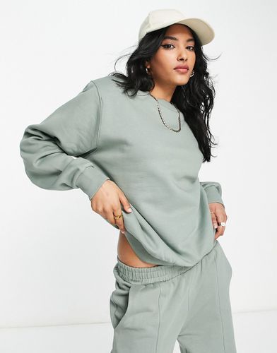 Sweat oversize minimaliste avec épaulettes - mousse - Asos Design - Modalova