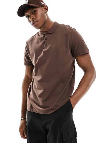 Polo habillé en piqué - Marron - Asos Design - Modalova