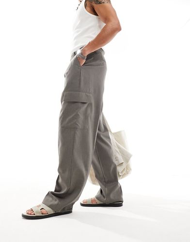 Pantalon cargo habillé ample microtexturé - Marron - Asos Design - Modalova