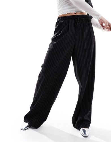 Pantalon ajusté à enfiler et à fines rayures - Asos Design - Modalova
