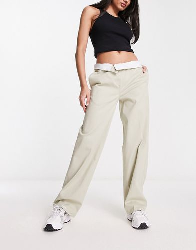 Pantalon boyfriend coupe décontractée - Olive - Asos Design - Modalova