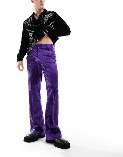 Pantalon habillé en satin coupe skinny évasée - Asos Design - Modalova