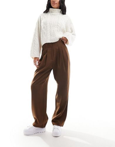 Pantalon taille haute avec coutures apparentes - Marron - Asos Design - Modalova