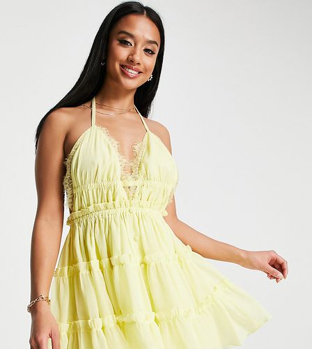 ASOS DESIGN Petite - Robe courte boutonnée à volants étagés et finitions en dentelle - Citron - Asos Petite - Modalova