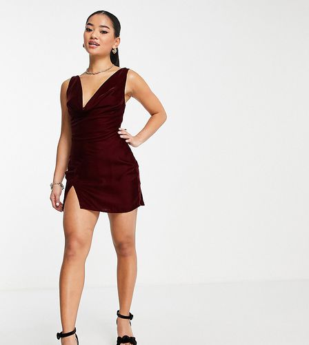 ASOS DESIGN Petite - Robe courte en velours avec col bénitier et laçage au dos - Asos Petite - Modalova