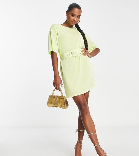 ASOS DESIGN Petite - Robe t-shirt courte ceinturée coupe moulante - Citron vert - Asos Petite - Modalova