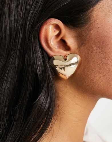 Puces d'oreilles avec caur bombé oversize - Asos Design - Modalova