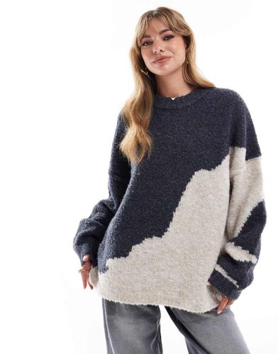 Pull ras de cou en maille bouclée à motif abstrait - Asos Design - Modalova