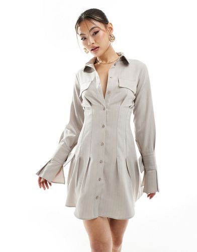 Robe chemise courte à fines rayures avec poignets oversize - Taupe - Asos Design - Modalova