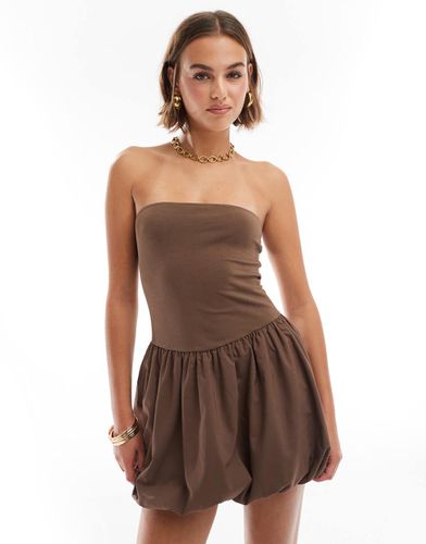 Robe courte boule coupe bandeau - Asos Design - Modalova