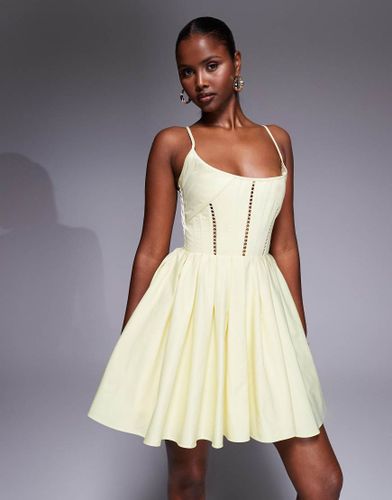 Robe courte faon corset structure avec laage au dos - Babeurre - Asos Design - Modalova