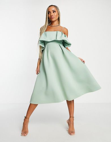 Robe de bal de promo mi-longue avec encolure éventail - Sauge - Asos Design - Modalova