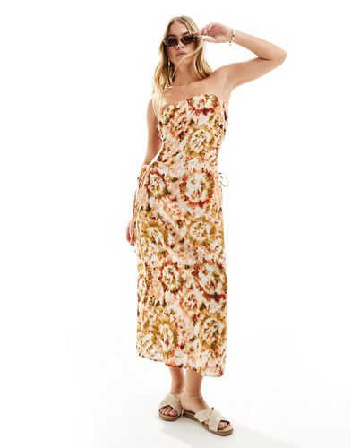 Robe d'été mi-longue en lin effet tie-dye avec encolure bandeau et découpes froncées - Rose - Asos Design - Modalova