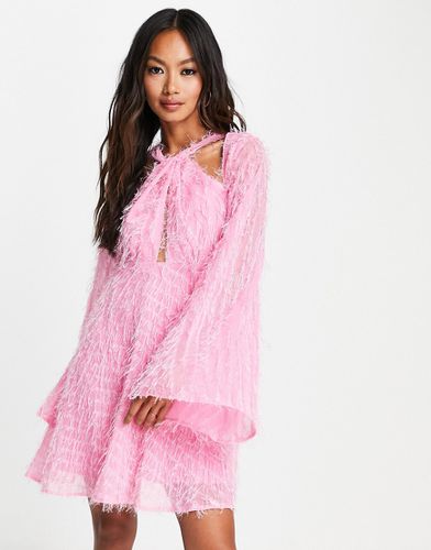 Robe duveteuse courte à encolure croisée et détails froncés - Asos Design - Modalova