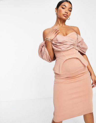 Robe fourreau mi-longue effet corset avec superposition en popeline - Camel - Asos Design - Modalova