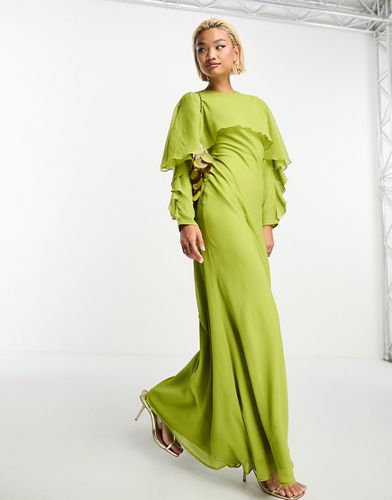 Robe longue coupée en biais à manches longues avec volant et détail cape - olive - Asos Design - Modalova