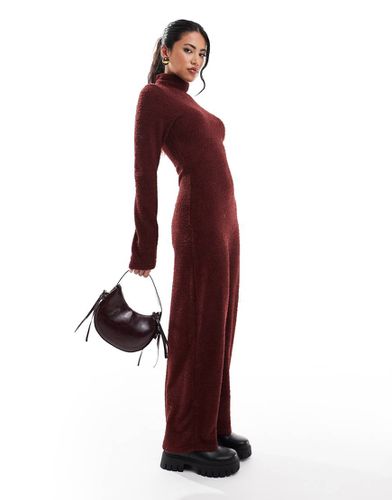 Robe longue col roulé en maille bouclée ultra douce - Bordeaux - Asos Design - Modalova