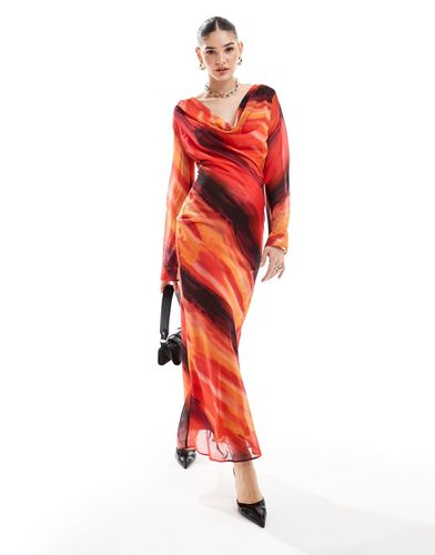 Robe longue à fleurs et col bénitier en mousseline à imprimé abstrait - Rouge - Asos Design - Modalova