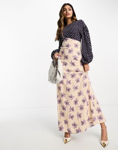 Robe longue à manches longues en viscose avec imprimé pois et fleurs - Asos Design - Modalova