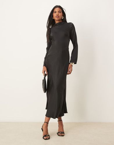 Robe longue en satin à col montant et surpiqûres - Asos Design - Modalova