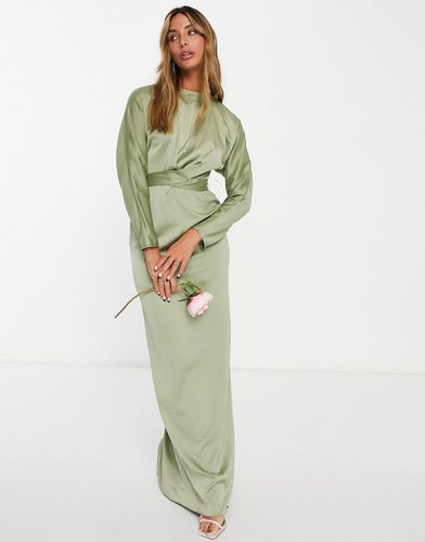 Robe longue en satin de demoiselle d'honneur avec manches chauve-souris et taille croisée - Olive - Asos Design - Modalova