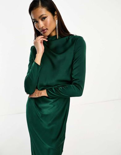 Robe longue froncée en satin avec effet replié - foncé - Asos Design - Modalova