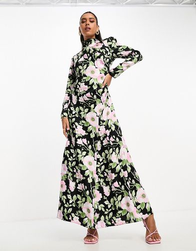 Robe longue satinée à encolure haute et détails froncés avec imprimé roses - Noir - Asos Design - Modalova