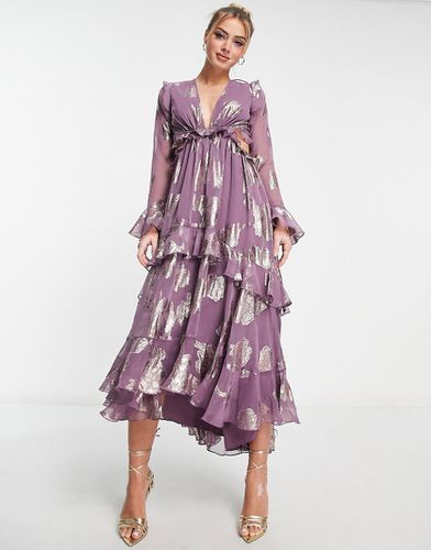 Robe mi-longue en jacquard fleuri avec jupe volantée - Mauve - Asos Design - Modalova