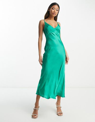 Robe nuisette mi-longue en satin martelé avec bonnets montants - Asos Design - Modalova