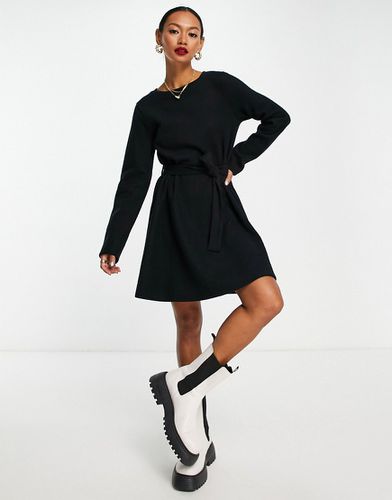 Robe pull courte ras de cou ultra-douce avec ceinture - Asos Design - Modalova