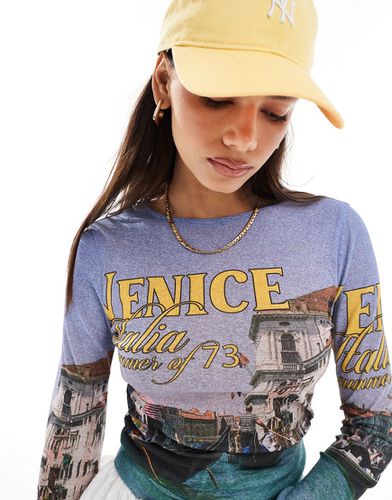T-shirt effet rétréci à manches longues en tulle imprimé Venise - Asos Design - Modalova