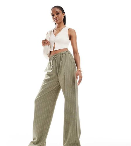 ASOS DESIGN Tall - Pantalon de tailleur rayé à enfiler - Olive - Asos Tall - Modalova