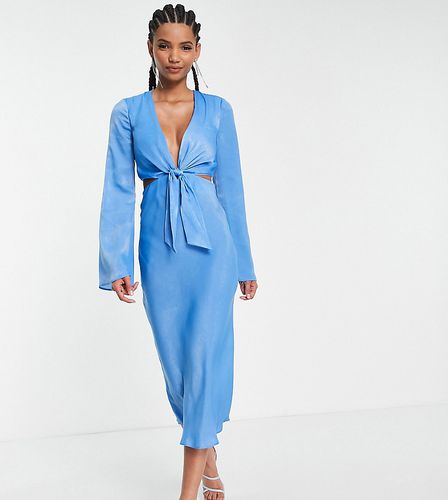 ASOS DESIGN Tall - Robe mi-longue nouée à la taille en satin coupé en biais avec manches évasées - Asos Tall - Modalova