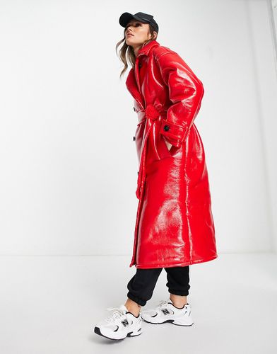 Trench-coat oversize contrecollé en vinyle et imitation peau de mouton - Asos Design - Modalova