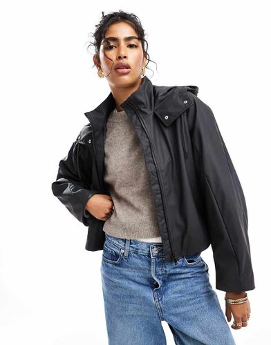 Veste de pluie caoutchoutée avec poche - Asos Design - Modalova