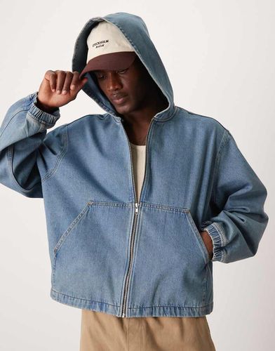 Veste oversize courte en jean à capuche - délavé moyen - Asos Design - Modalova