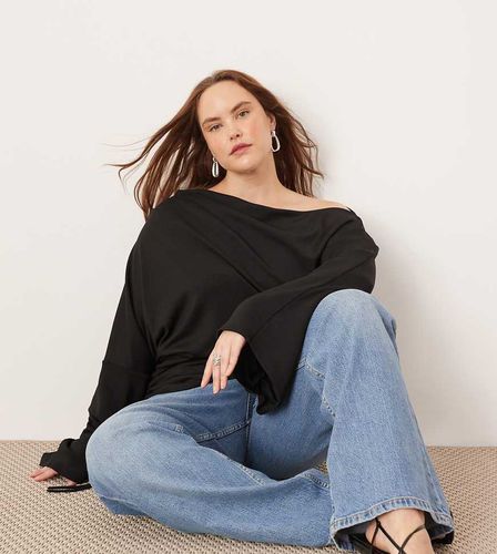 Curve - Top en jersey avec épaules dénudées et manches froncées - Asos Edition - Modalova