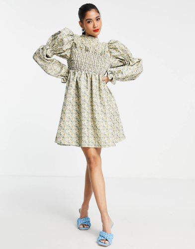 Robe courte froncée au niveau du buste avec imprimé jacquard à petites fleurs - Asos Edition - Modalova