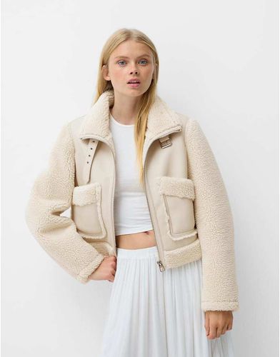 Veste en imitation cuir et peau de mouton - Crème - Bershka - Modalova